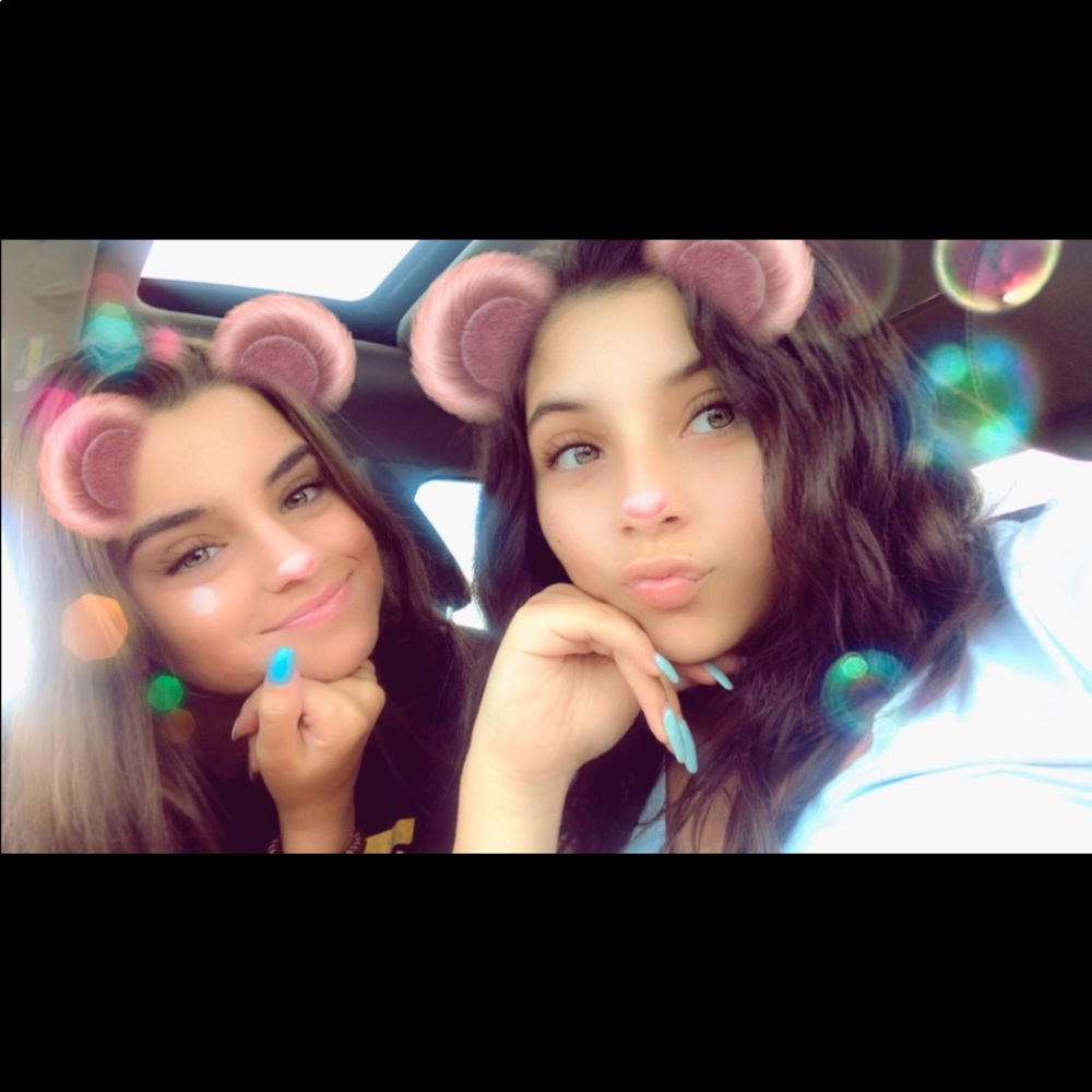 Meet your Posher, Ava